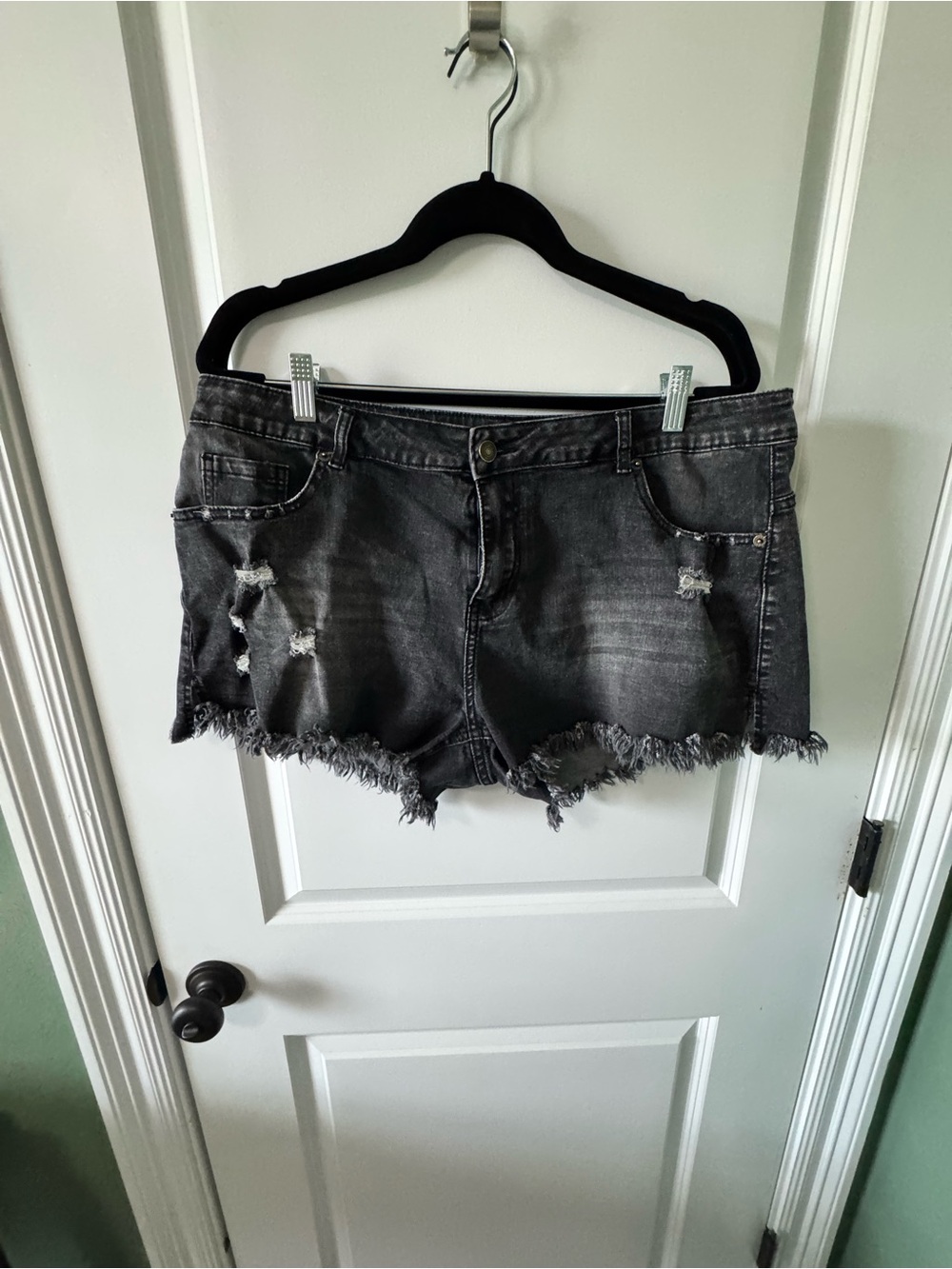 Black Distressed Denim Shorts XXL Plus Size Raw Hem Festival Grunge Y2K - Picture 3 of 3